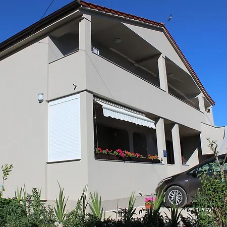 Pezic Apartment