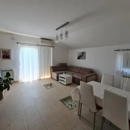 Pezic Apartment *